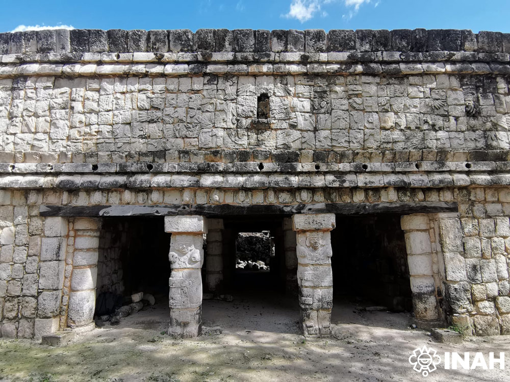 Fachada de la Casa de los Caracoles